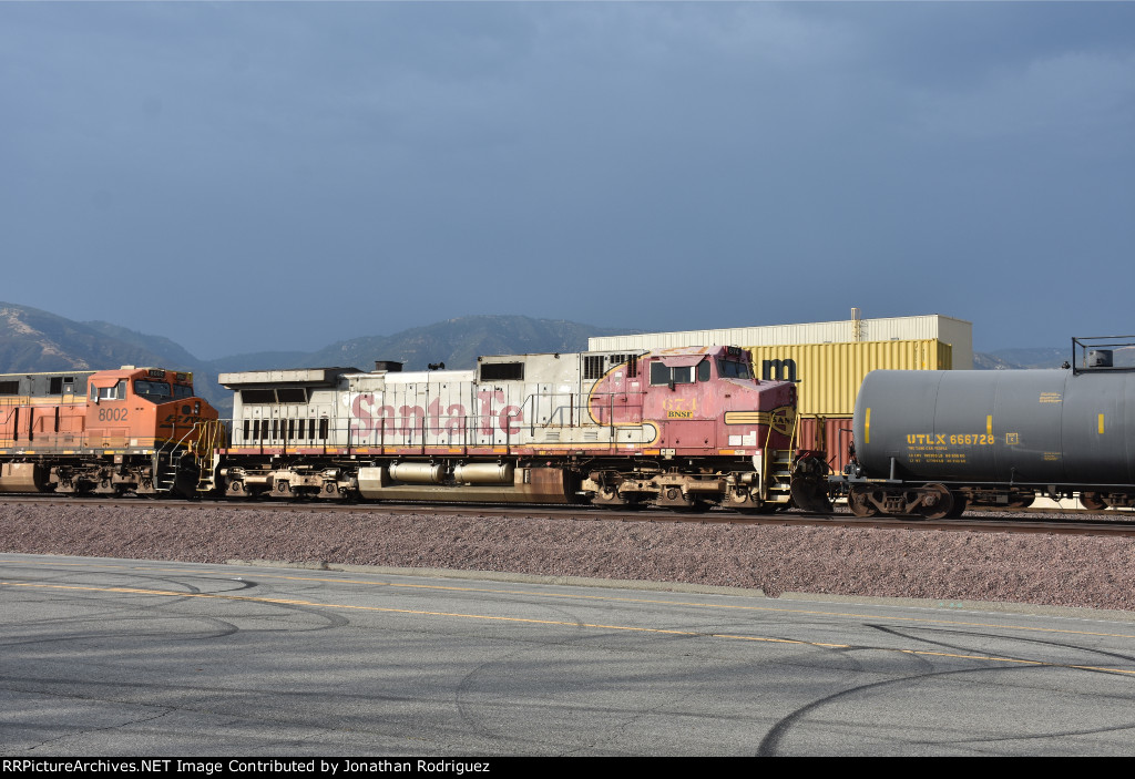 BNSF 674